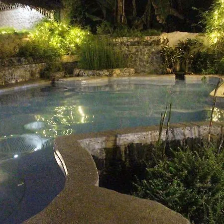 Munting Kubo Resort