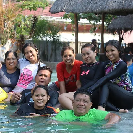 Munting Kubo Resort